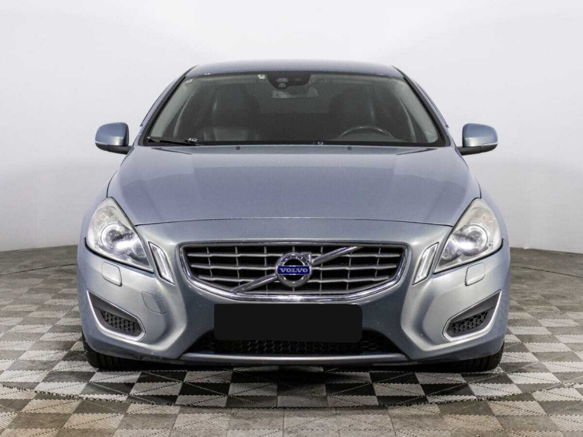 Volvo S60 с пробегом — 2011 год. Фото: #1