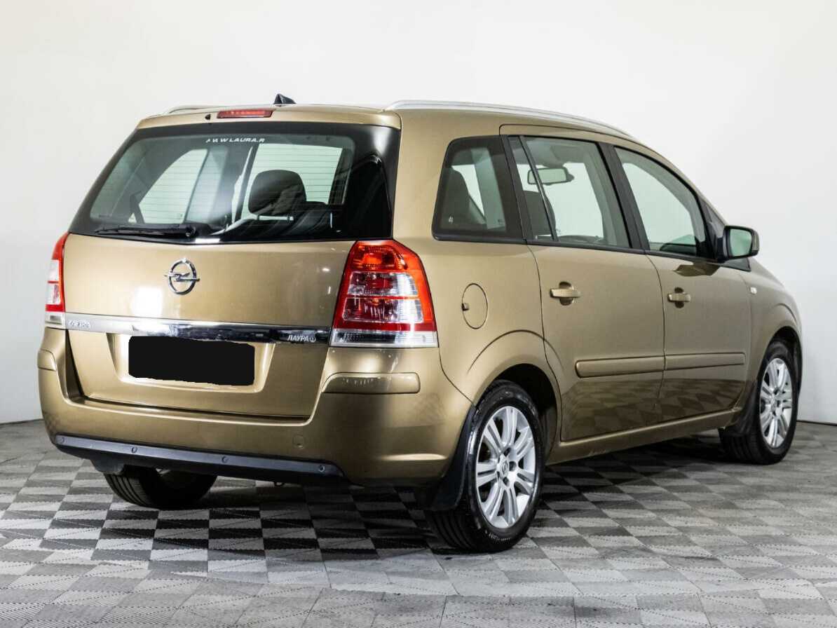 Opel Zafira с пробегом — 2012 год. Фото: #4
