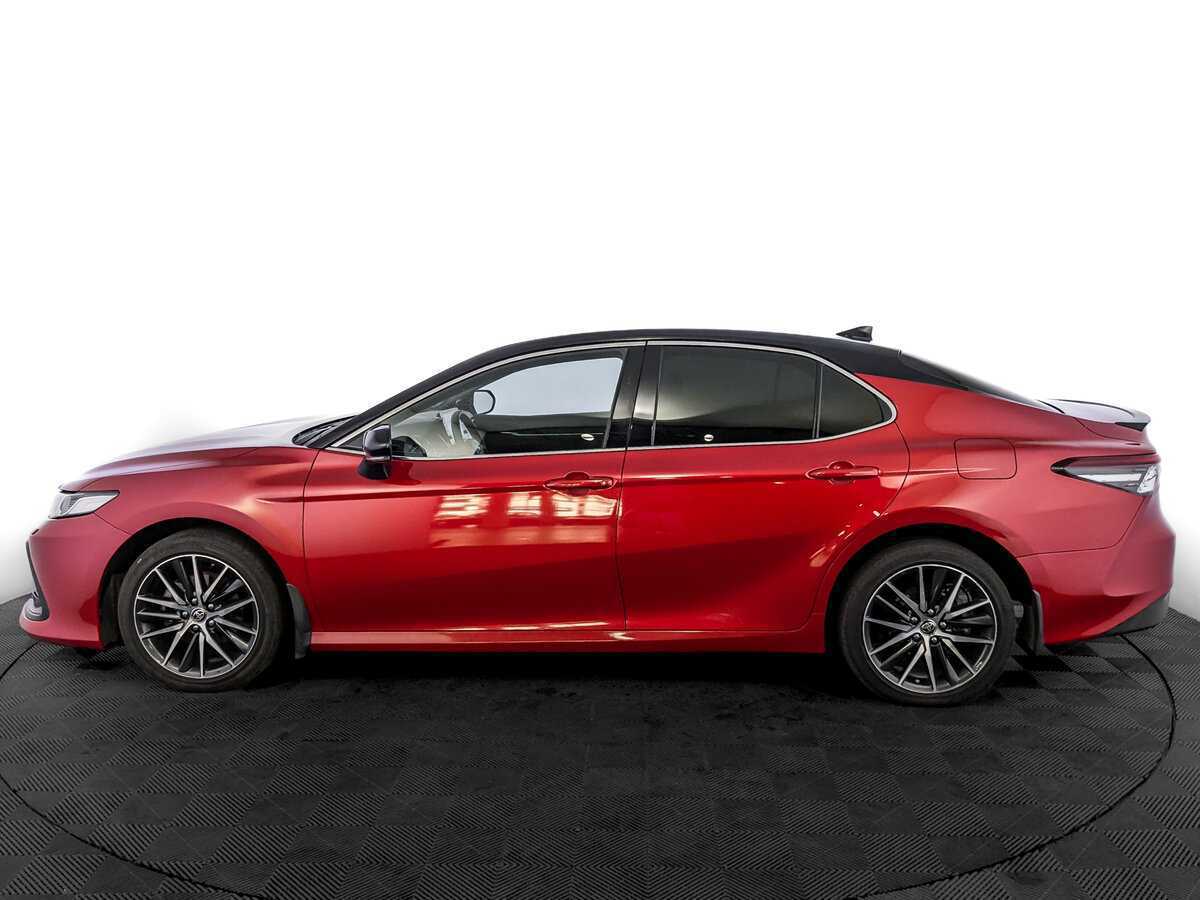 Toyota Camry с пробегом — 2021 год. Фото: #7