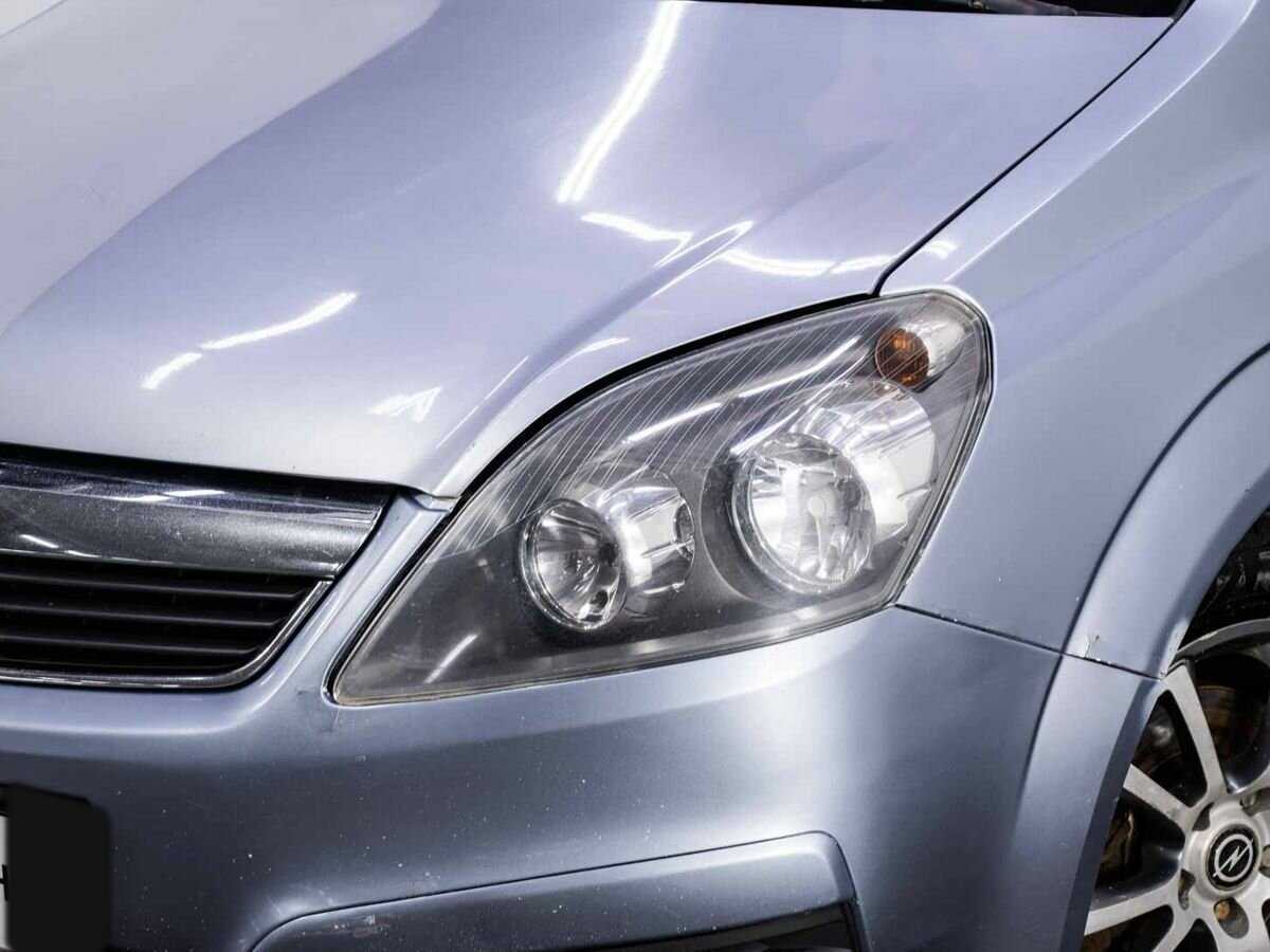 Opel Zafira с пробегом — 2007 год. Фото: #6