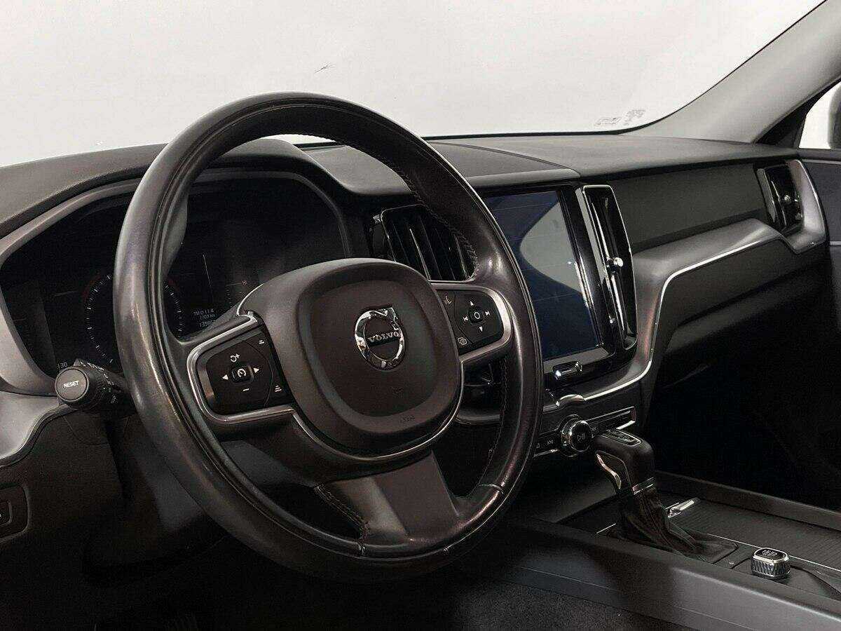 Volvo XC60 с пробегом — 2018 год. Фото: #13
