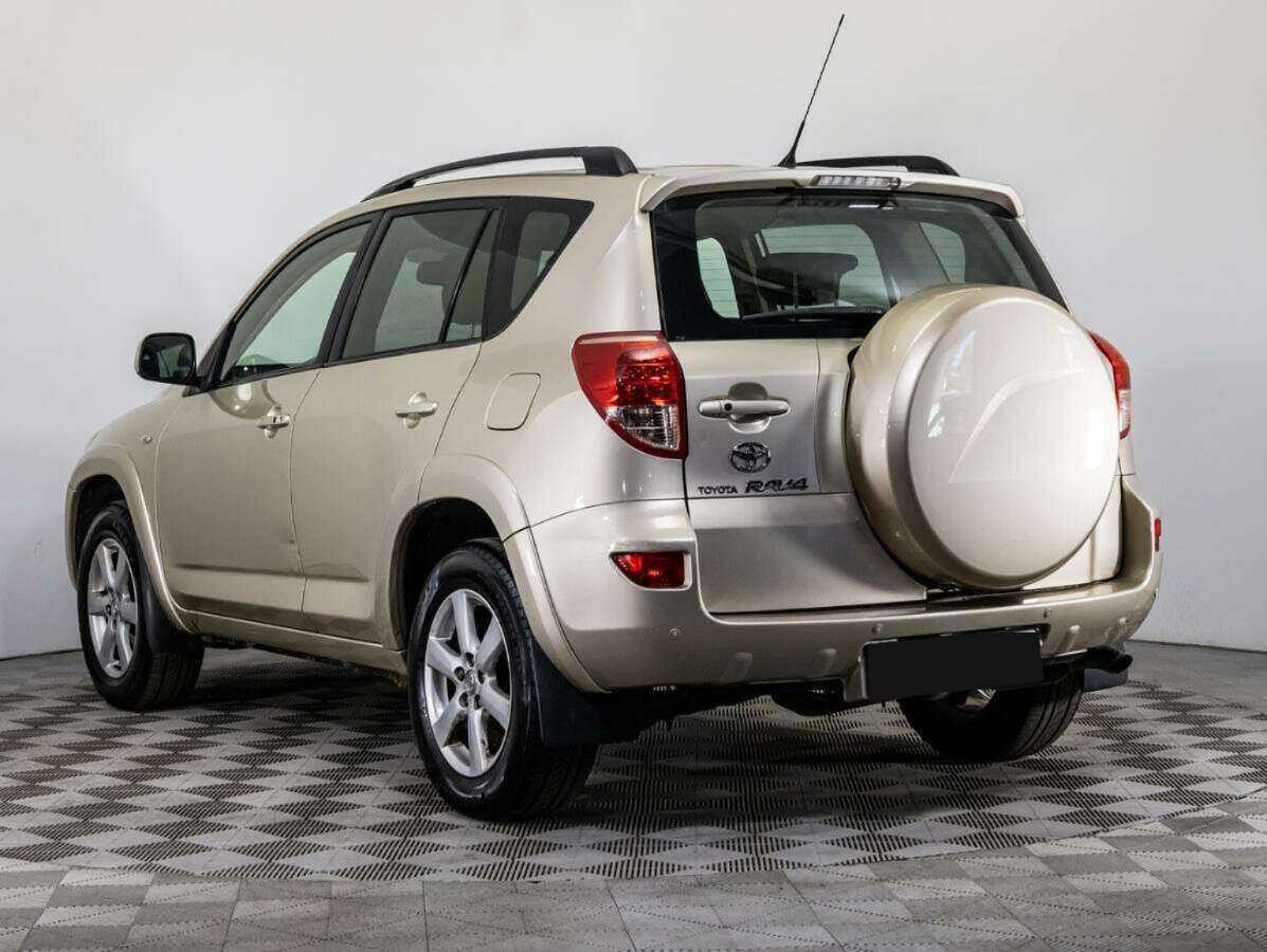 Toyota RAV4 с пробегом — 2007 год. Фото: #6