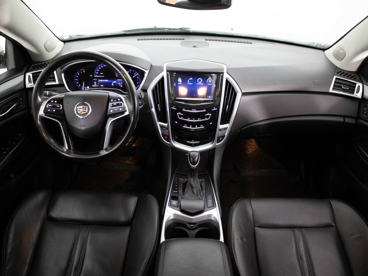 Cadillac SRX с пробегом — 2013 год. Фото: #4
