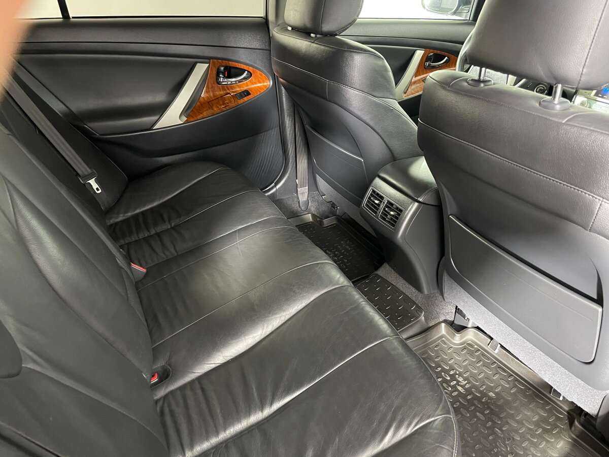 Toyota Camry с пробегом — 2008 год. Фото: #21
