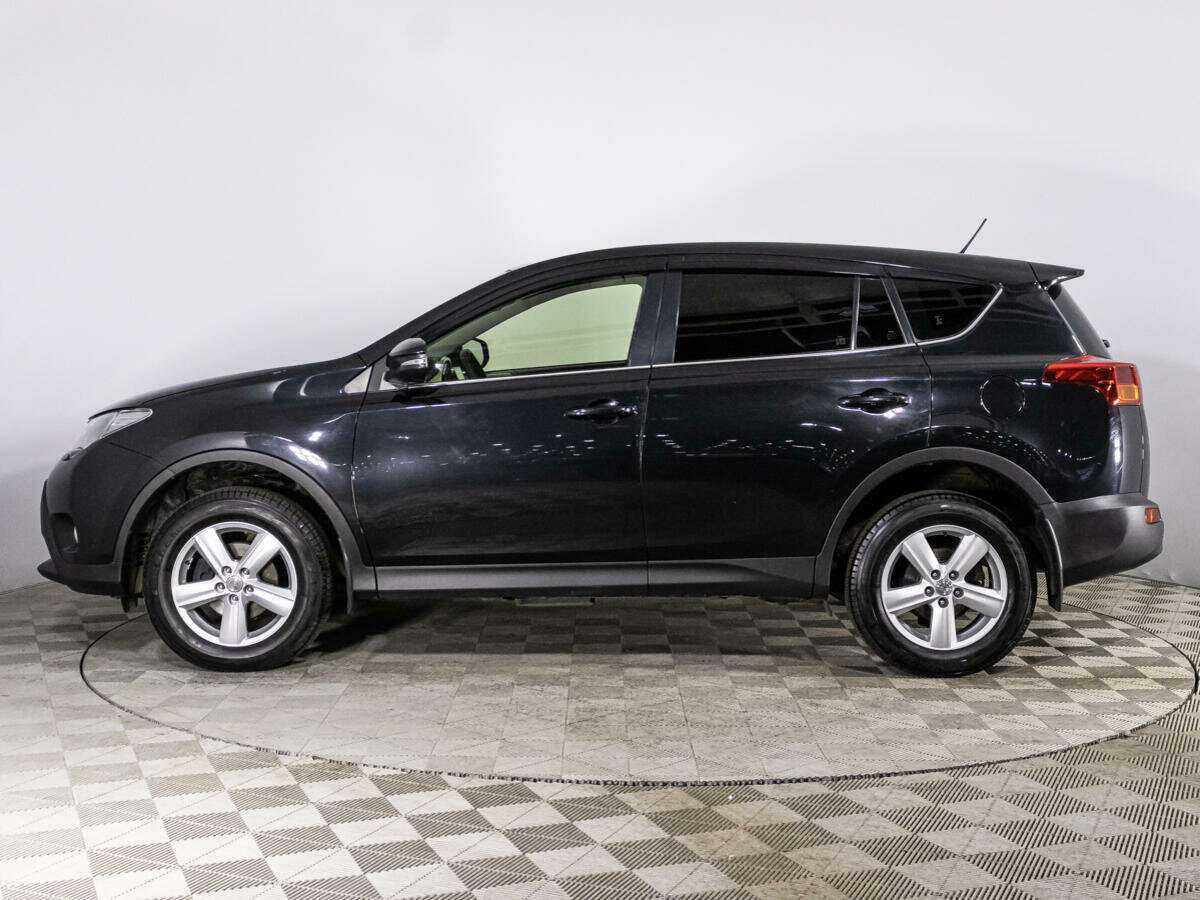 Toyota RAV4 с пробегом — 2013 год. Фото: #7
