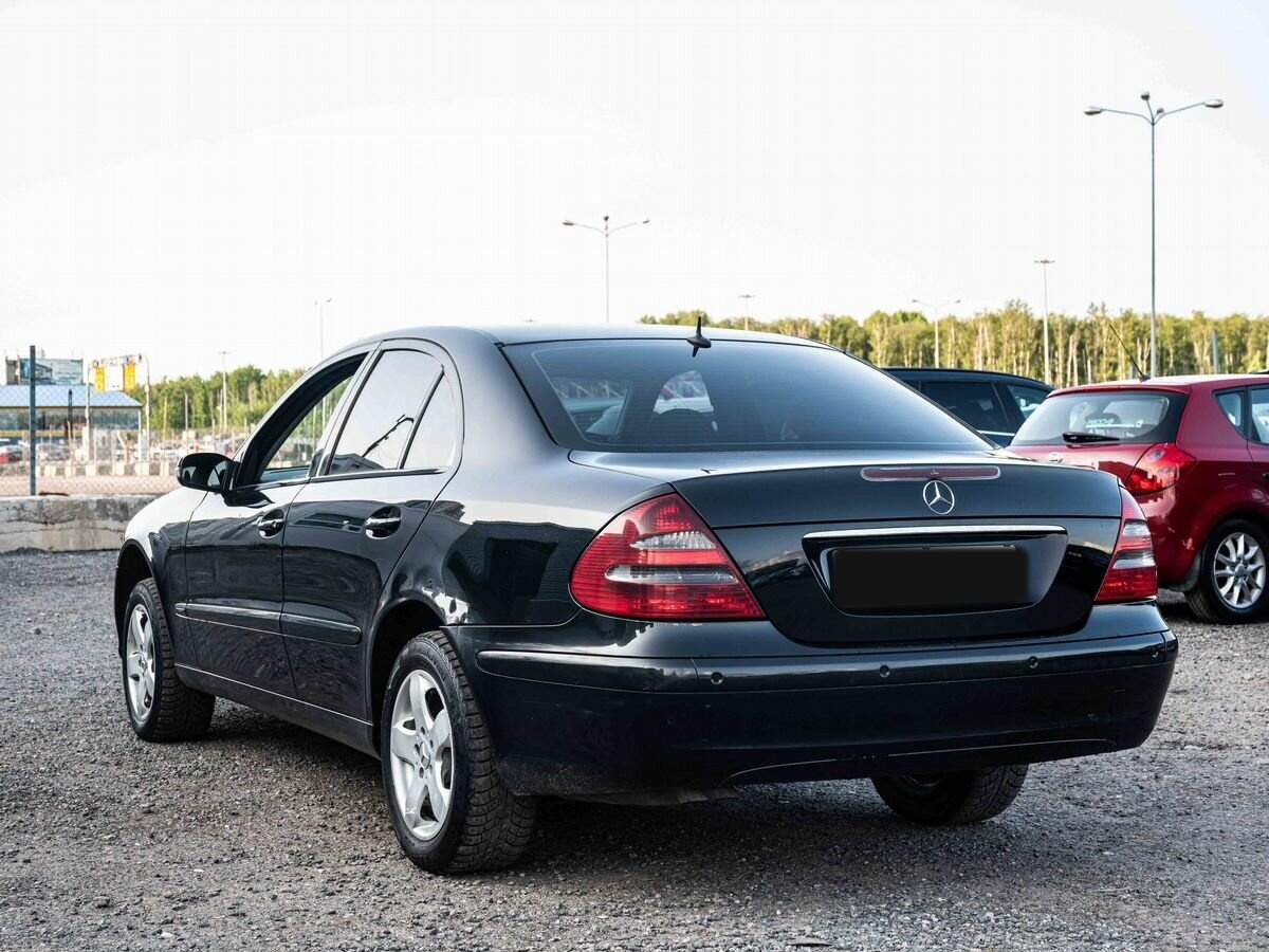 Mercedes-Benz E-Класс с пробегом — 2004 год. Фото: #3
