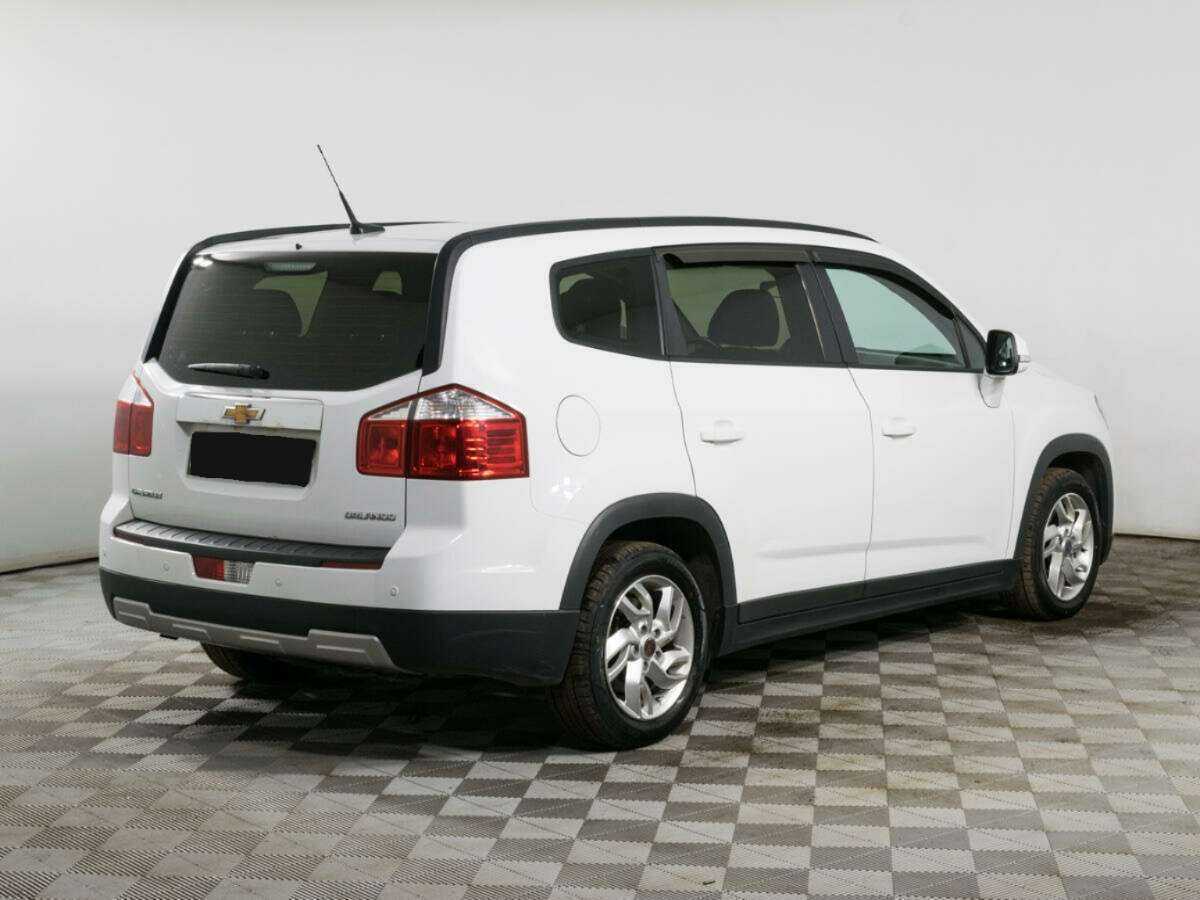 Chevrolet Orlando с пробегом — 2014 год. Фото: #3