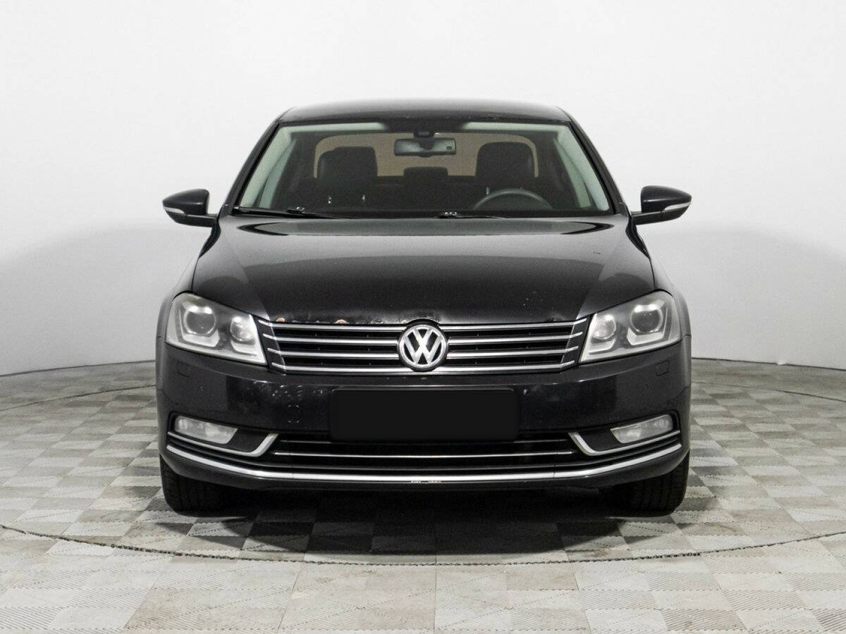 Volkswagen Passat с пробегом — 2011 год. Фото: #2