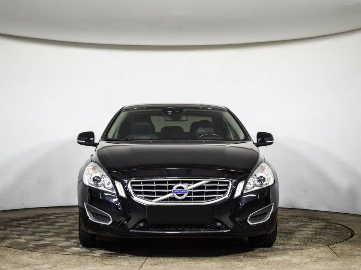 Volvo S60 с пробегом — 2011 год. Фото: #1