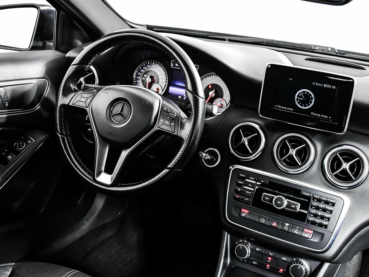 Mercedes-Benz A-Класс с пробегом — 2014 год. Фото: #7