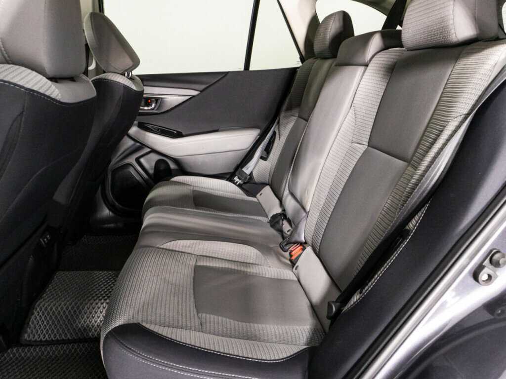 Subaru Outback с пробегом — 2021 год. Фото: #8