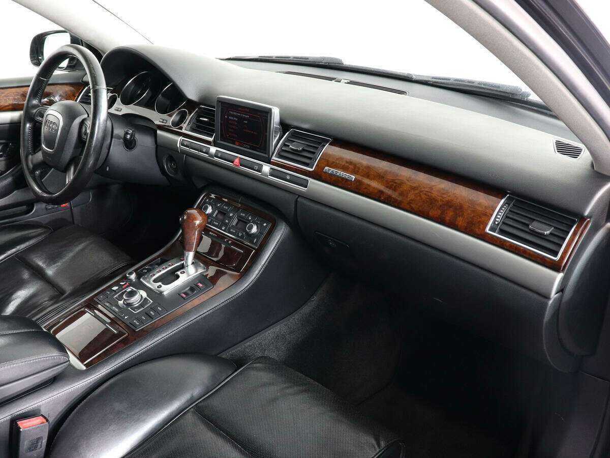 Audi A8 с пробегом — 2007 год. Фото: #9