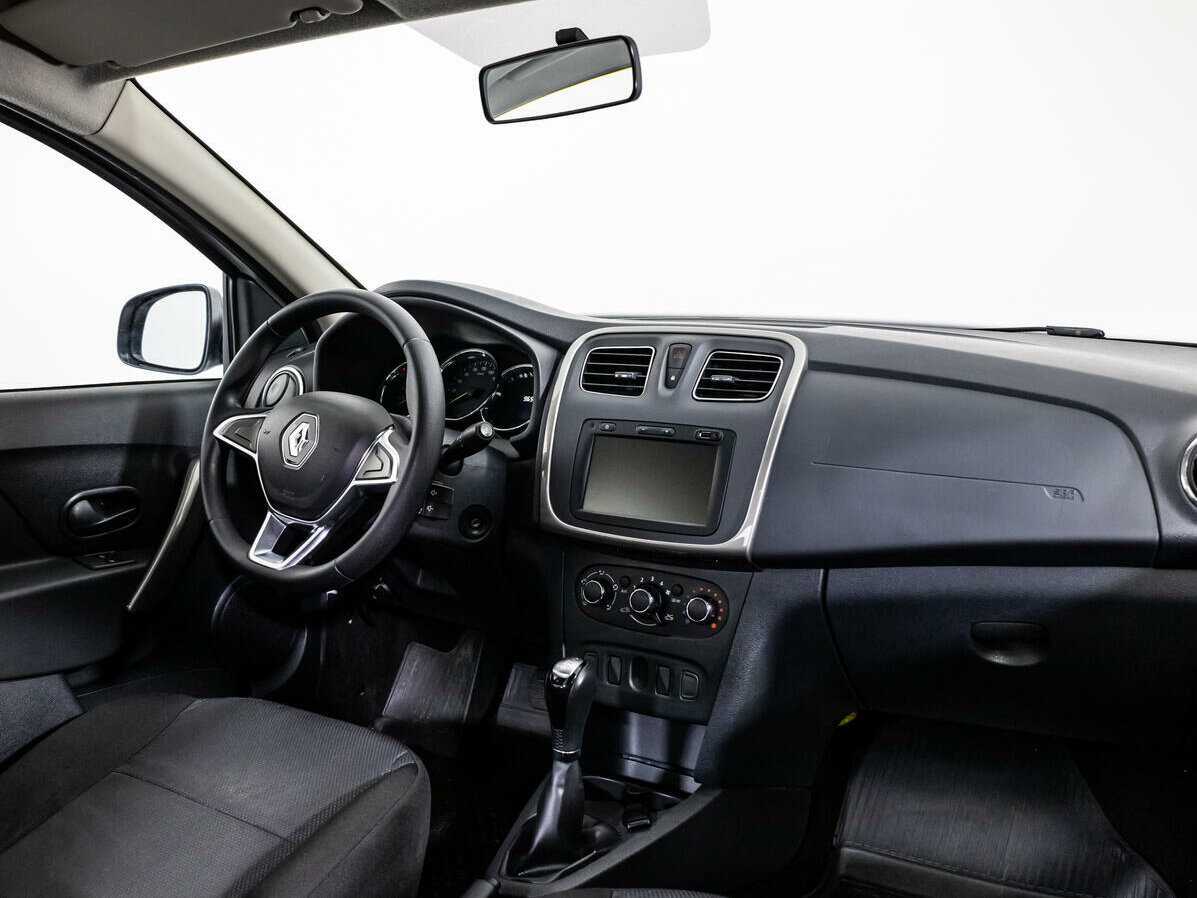 Renault Logan с пробегом — 2019 год. Фото: #6