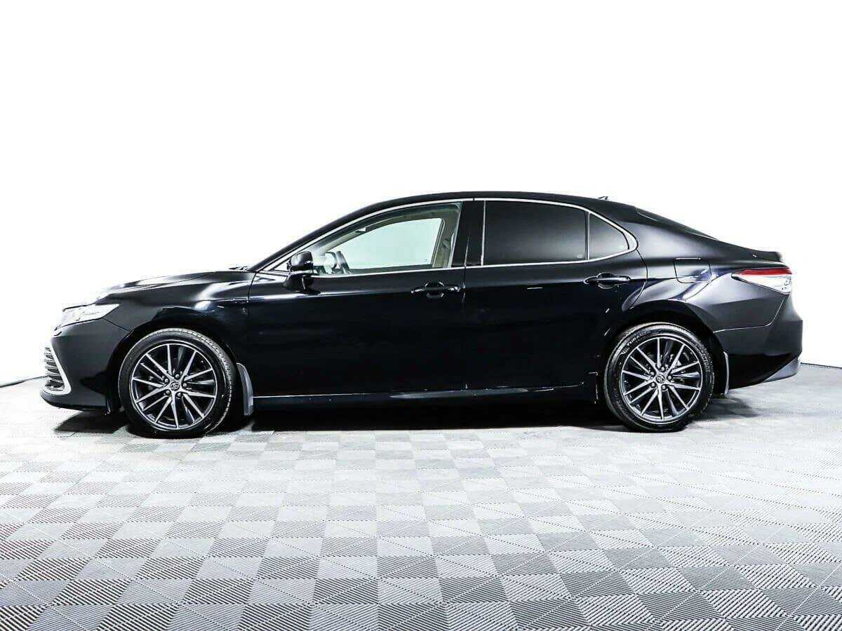 Toyota Camry с пробегом — 2021 год. Фото: #7