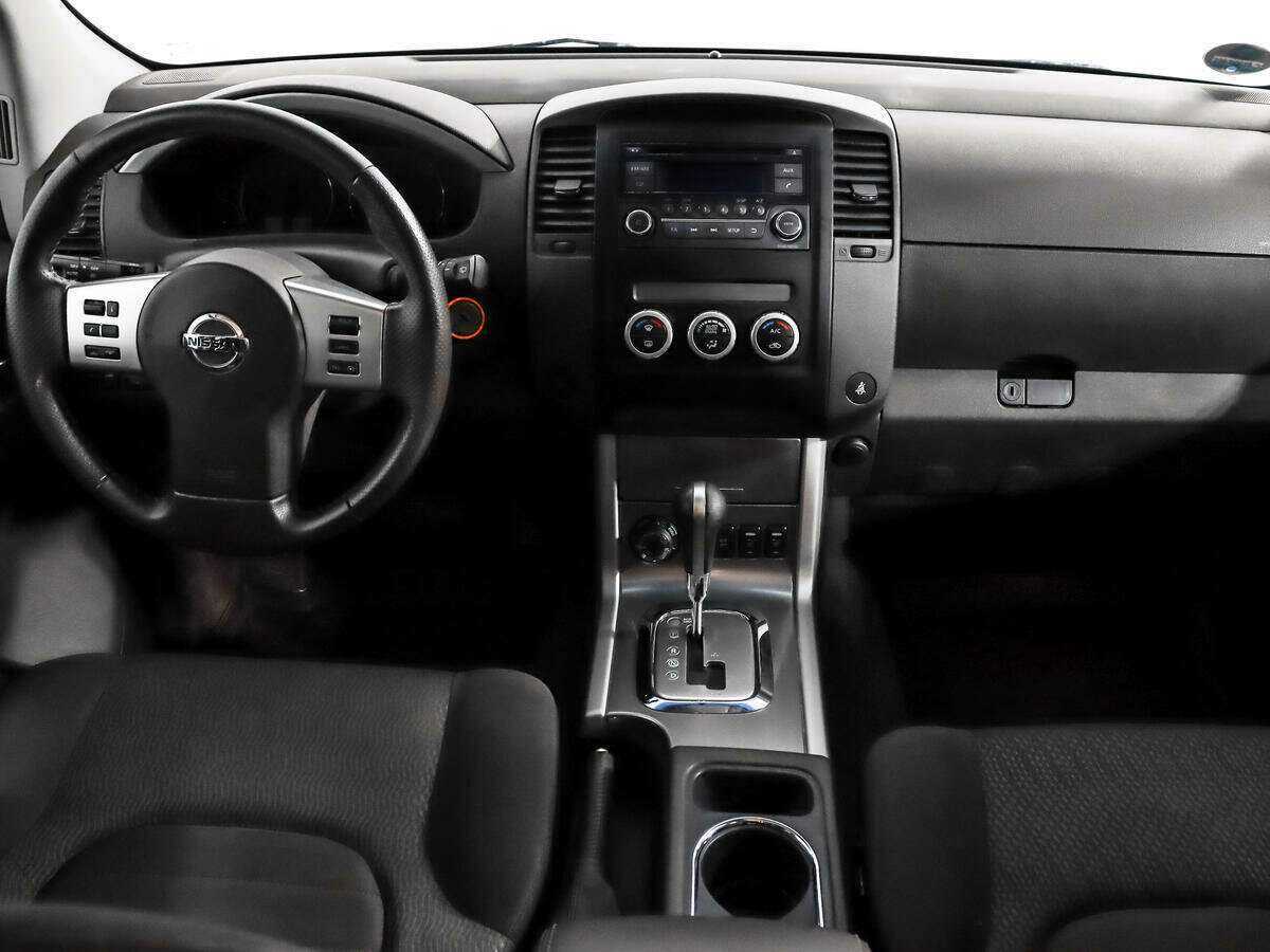 Nissan Pathfinder с пробегом — 2012 год. Фото: #12