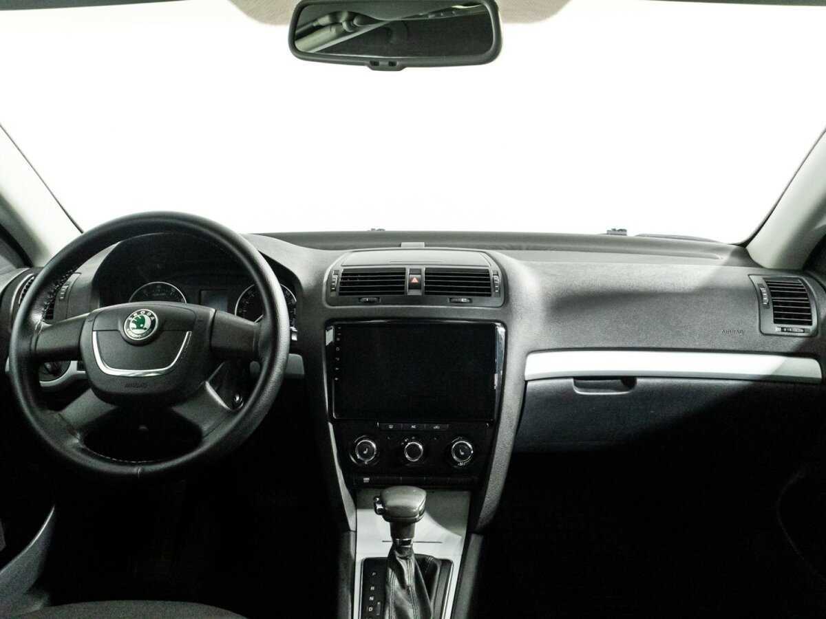 Skoda Octavia с пробегом — 2009 год. Фото: #12