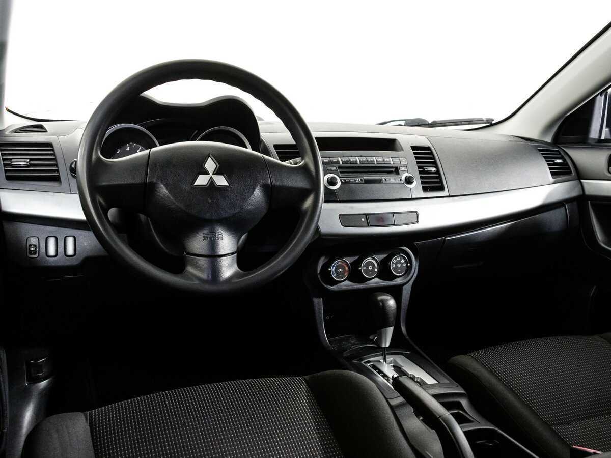 Mitsubishi Lancer с пробегом — 2010 год. Фото: #8