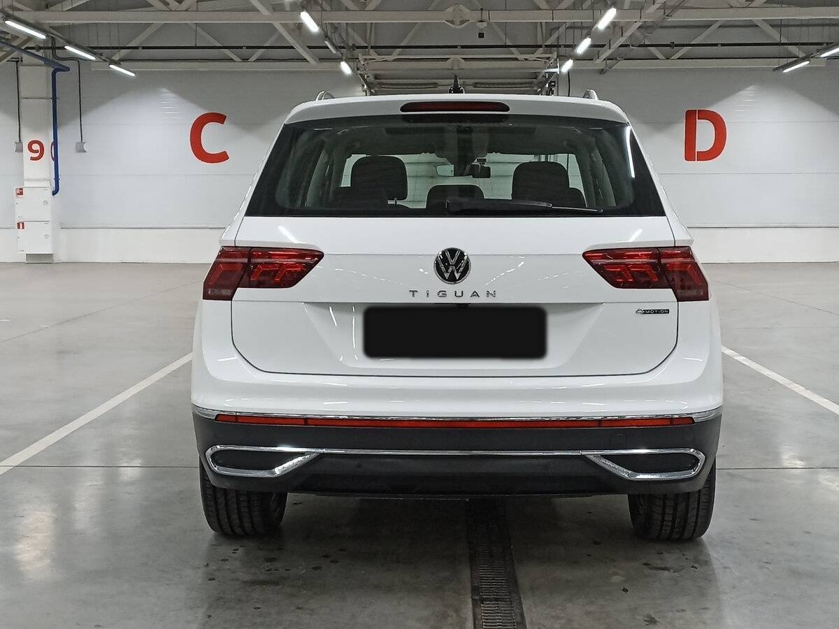 Volkswagen Tiguan с пробегом — 2022 год. Фото: #5