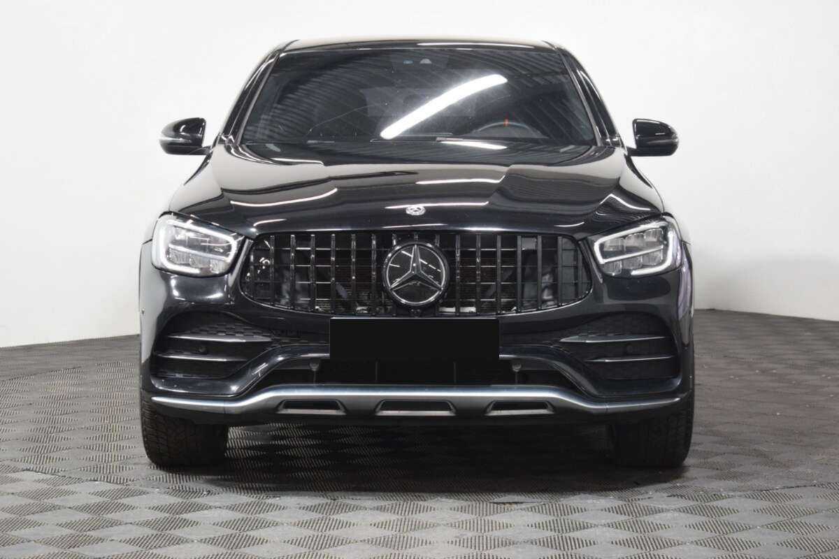 Mercedes-Benz GLC Coupe AMG с пробегом — 2020 год. Фото: #1