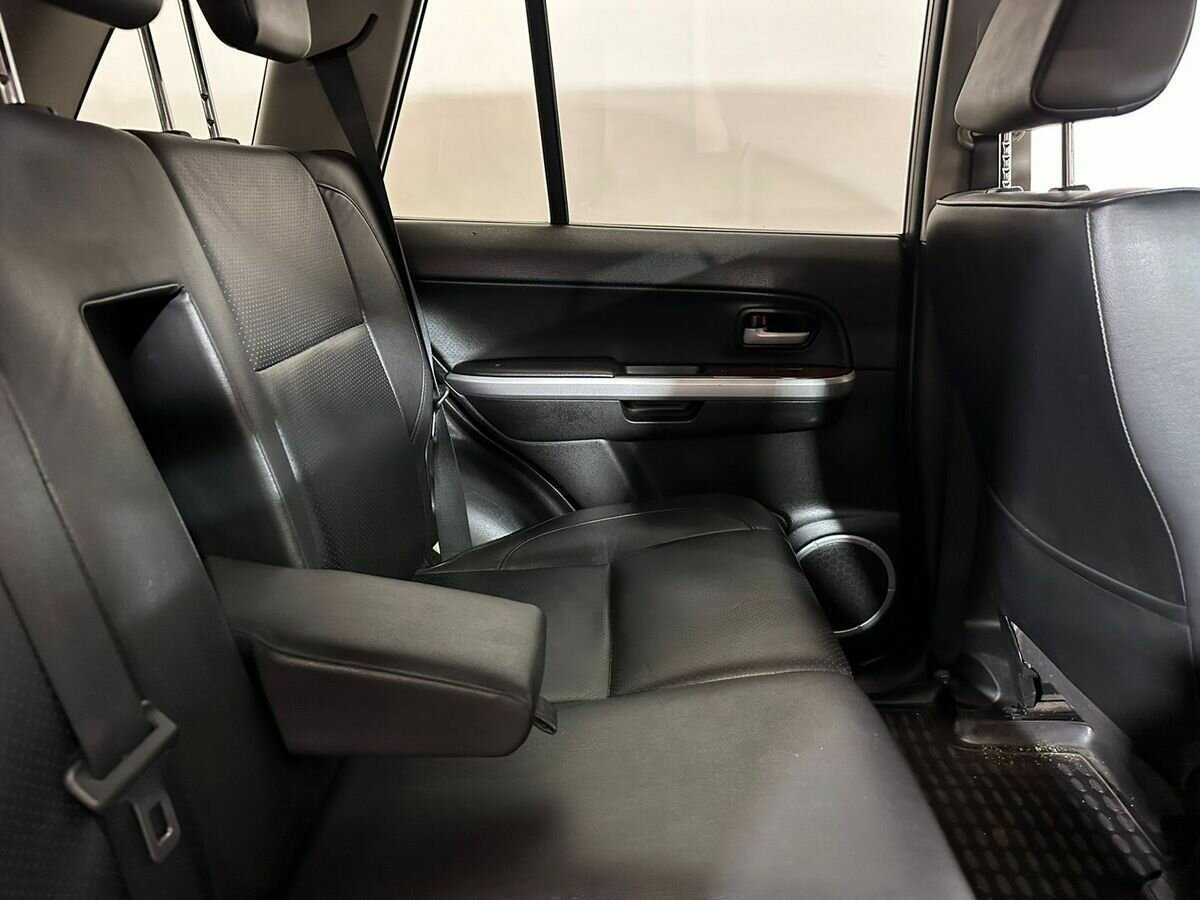Suzuki Grand Vitara с пробегом — 2007 год. Фото: #10