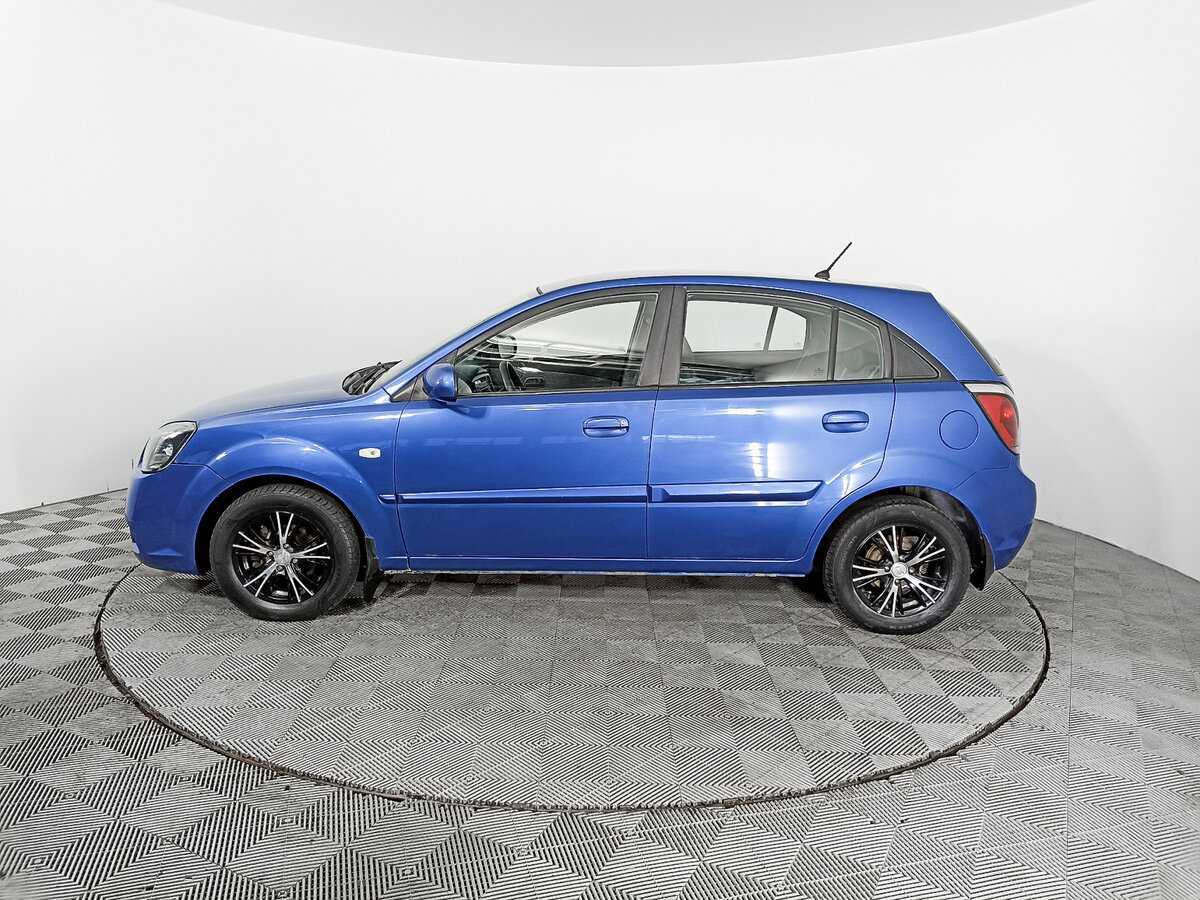 Kia Rio с пробегом — 2010 год. Фото: #7