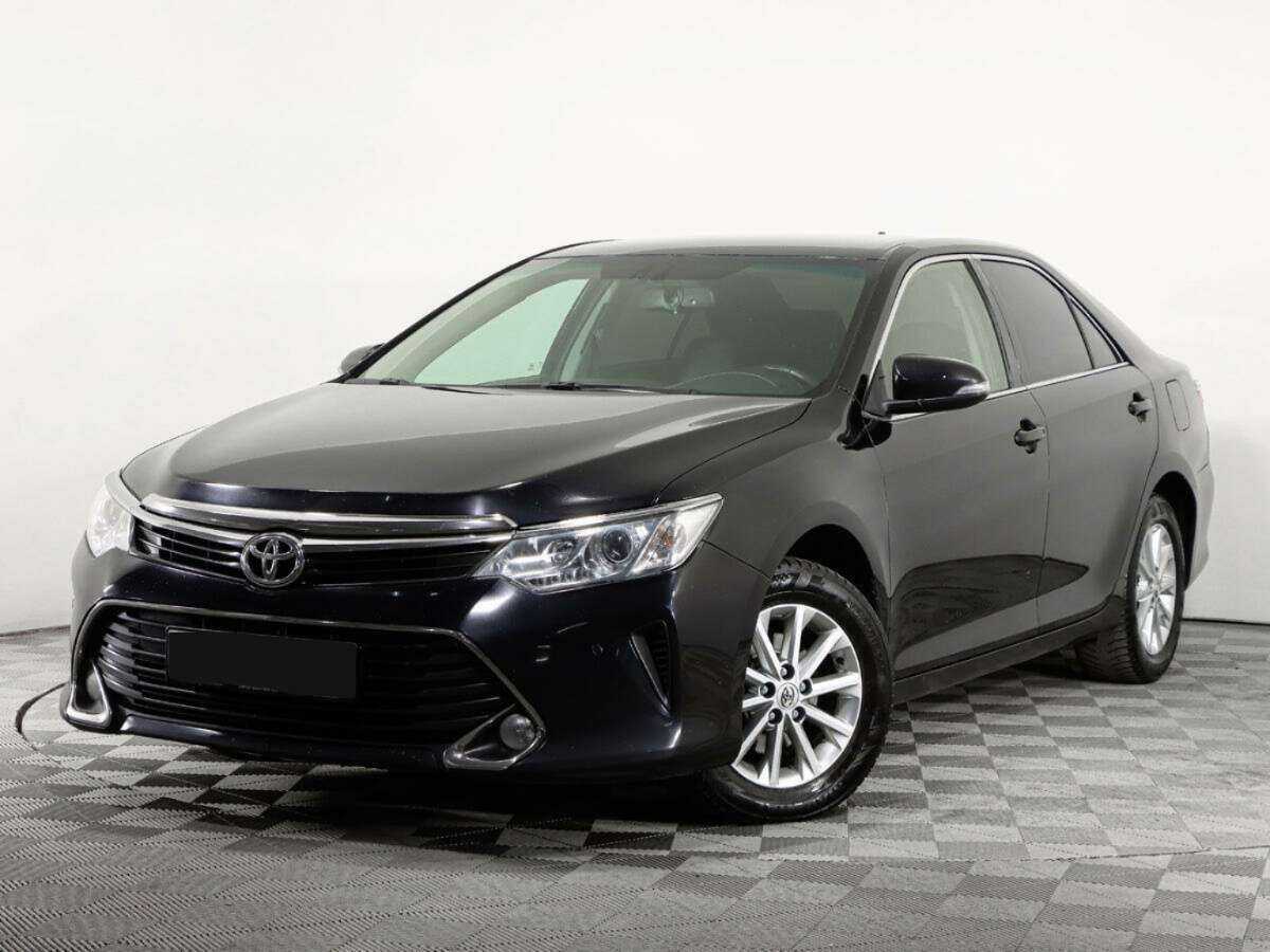 Toyota Camry с пробегом — 2017 год. Посмотреть фото
