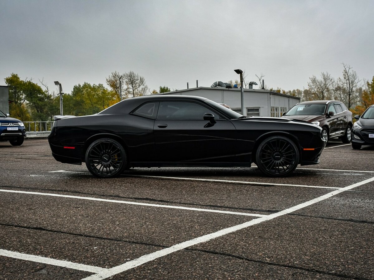 Dodge Challenger с пробегом — 2020 год. Фото: #3