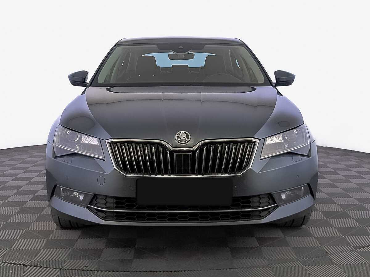 Skoda Superb с пробегом — 2018 год. Фото: #1