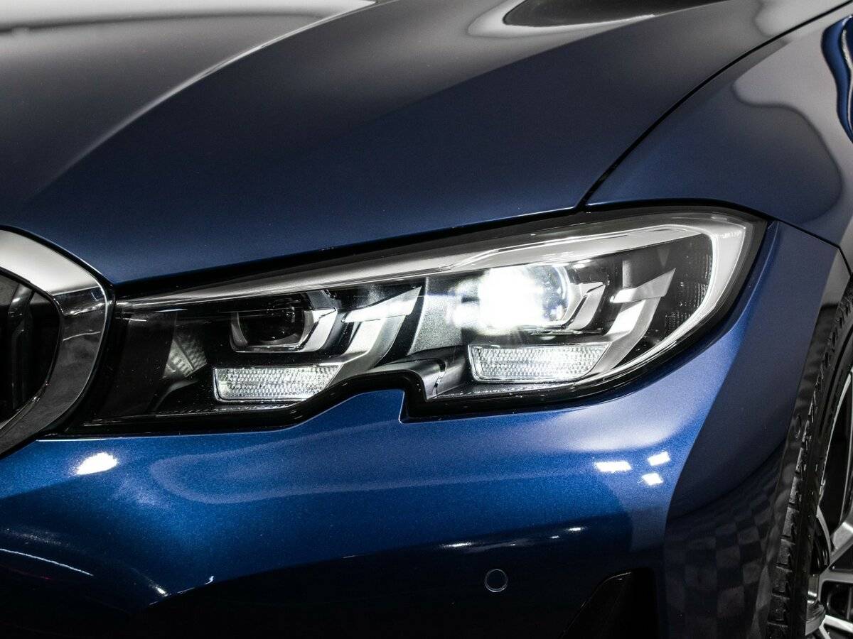 BMW 3 серии с пробегом — 2021 год. Фото: #14