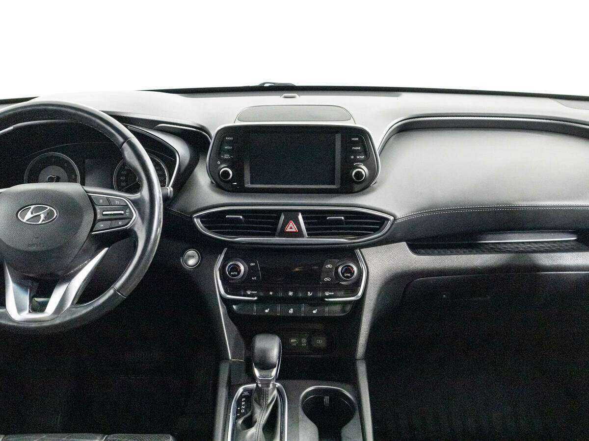 Hyundai Santa Fe с пробегом — 2019 год. Фото: #13