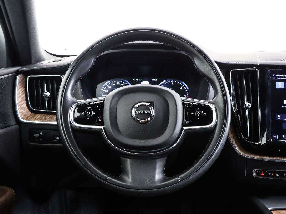 Volvo XC60 с пробегом — 2021 год. Фото: #10
