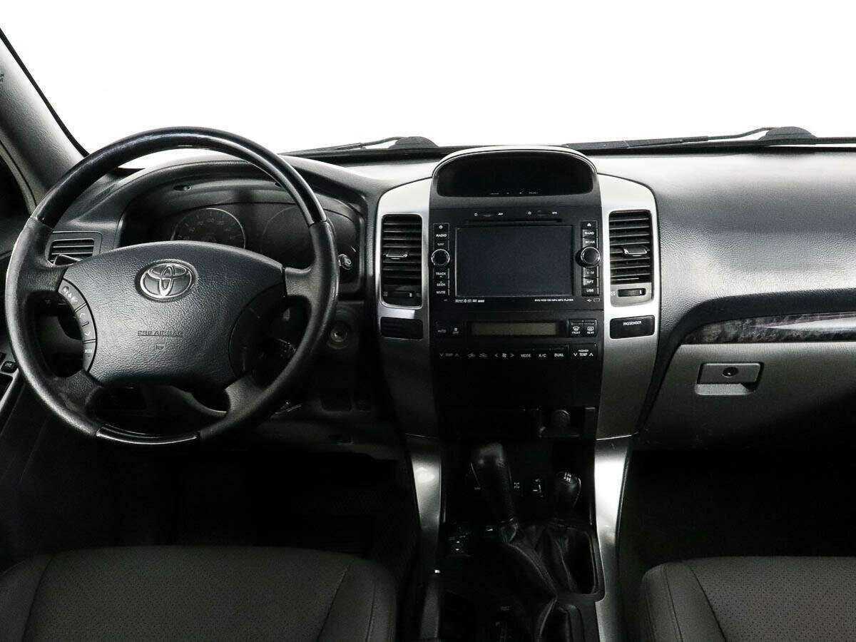 Toyota Land Cruiser Prado с пробегом — 2008 год. Фото: #9