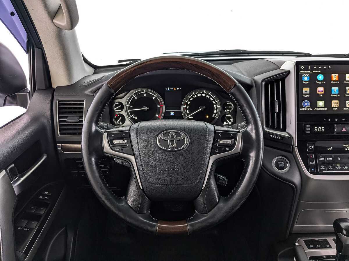 Toyota Land Cruiser с пробегом — 2016 год. Фото: #16