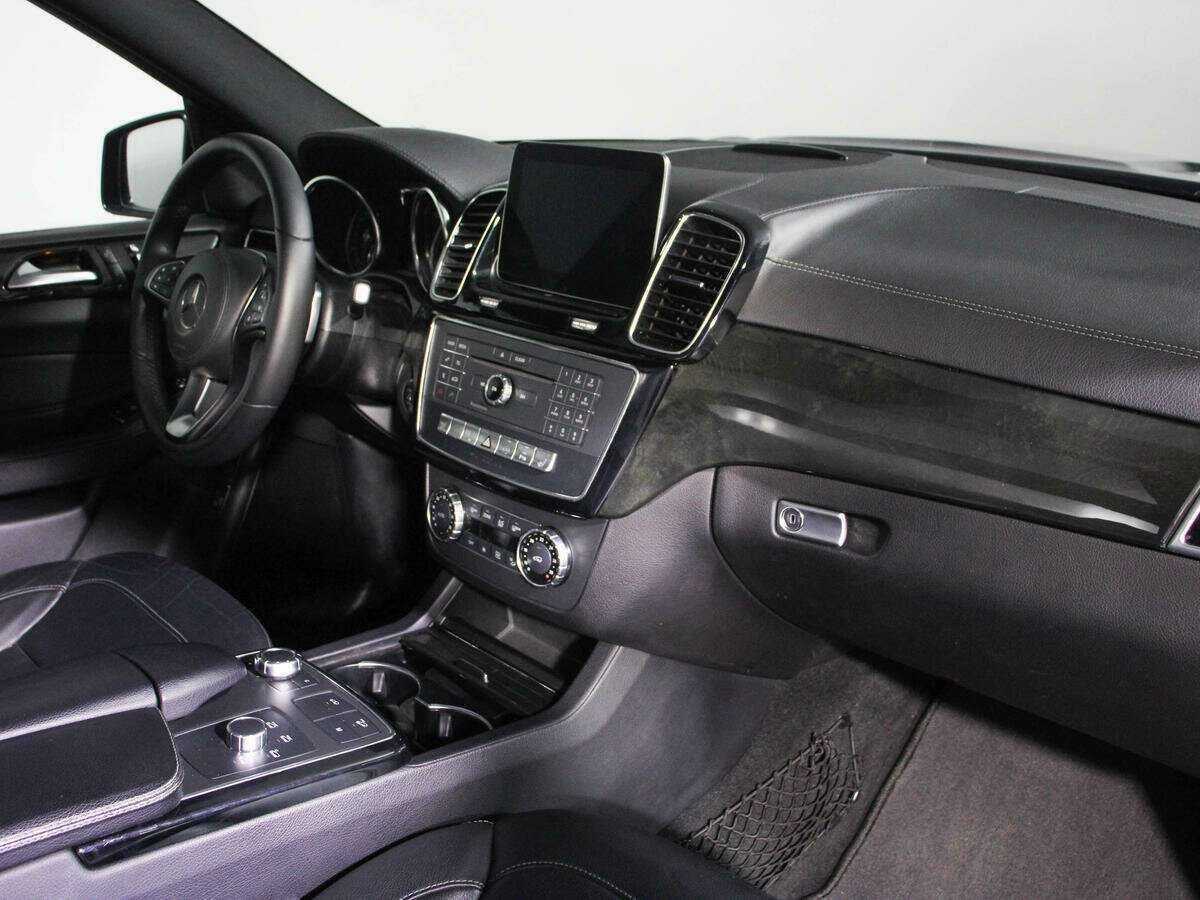 Mercedes-Benz GLS с пробегом — 2018 год. Фото: #8