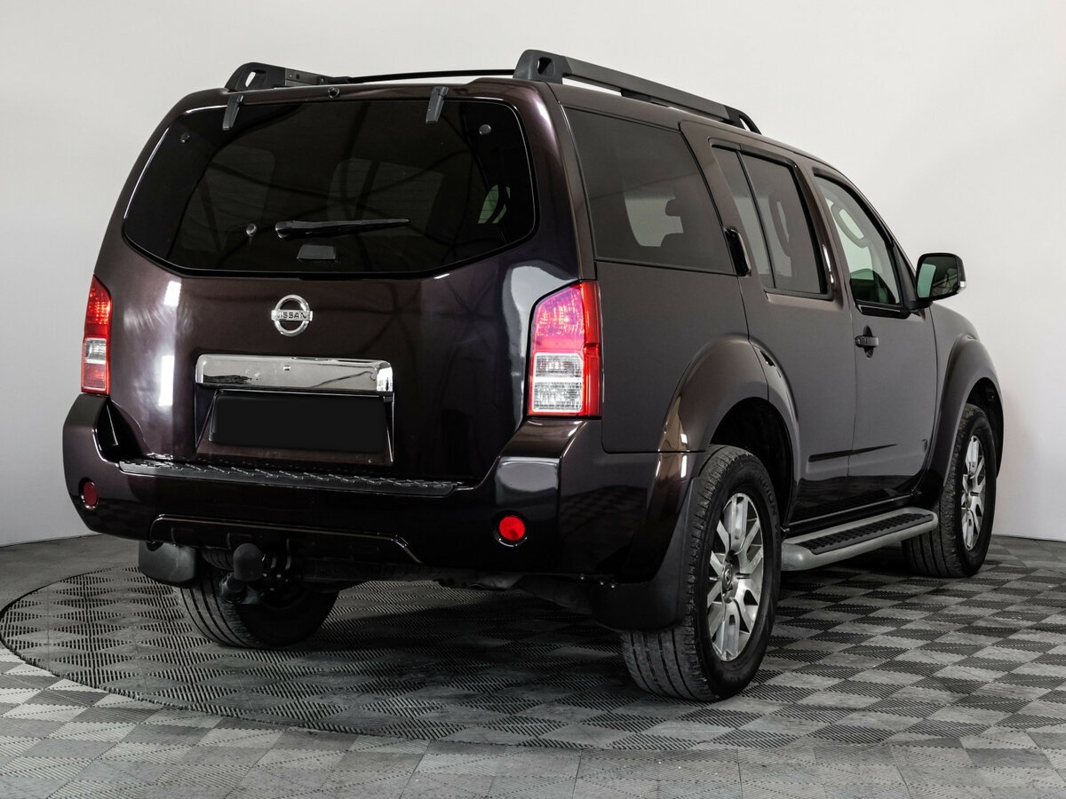 Nissan Pathfinder с пробегом — 2010 год. Фото: #3
