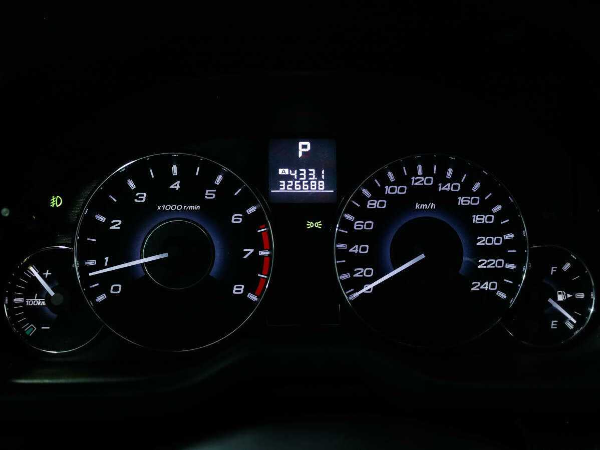 Subaru Outback с пробегом — 2011 год. Фото: #10