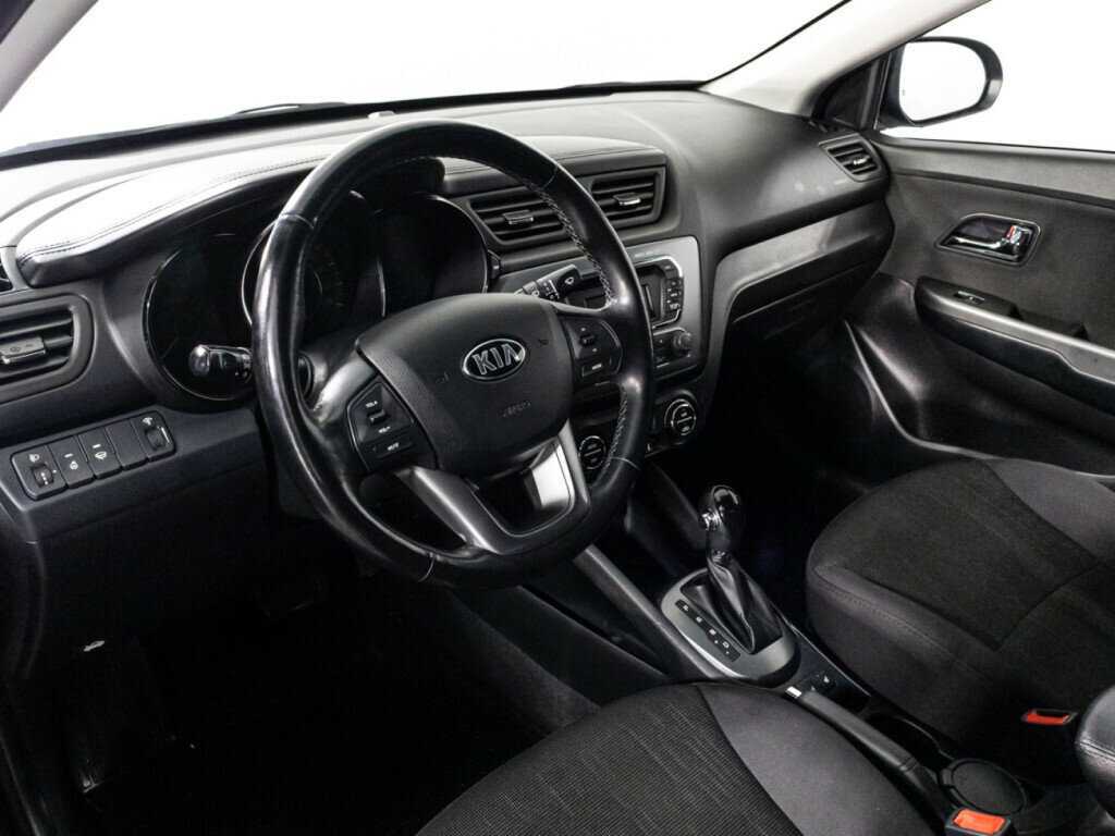 Kia Rio с пробегом — 2015 год. Фото: #10