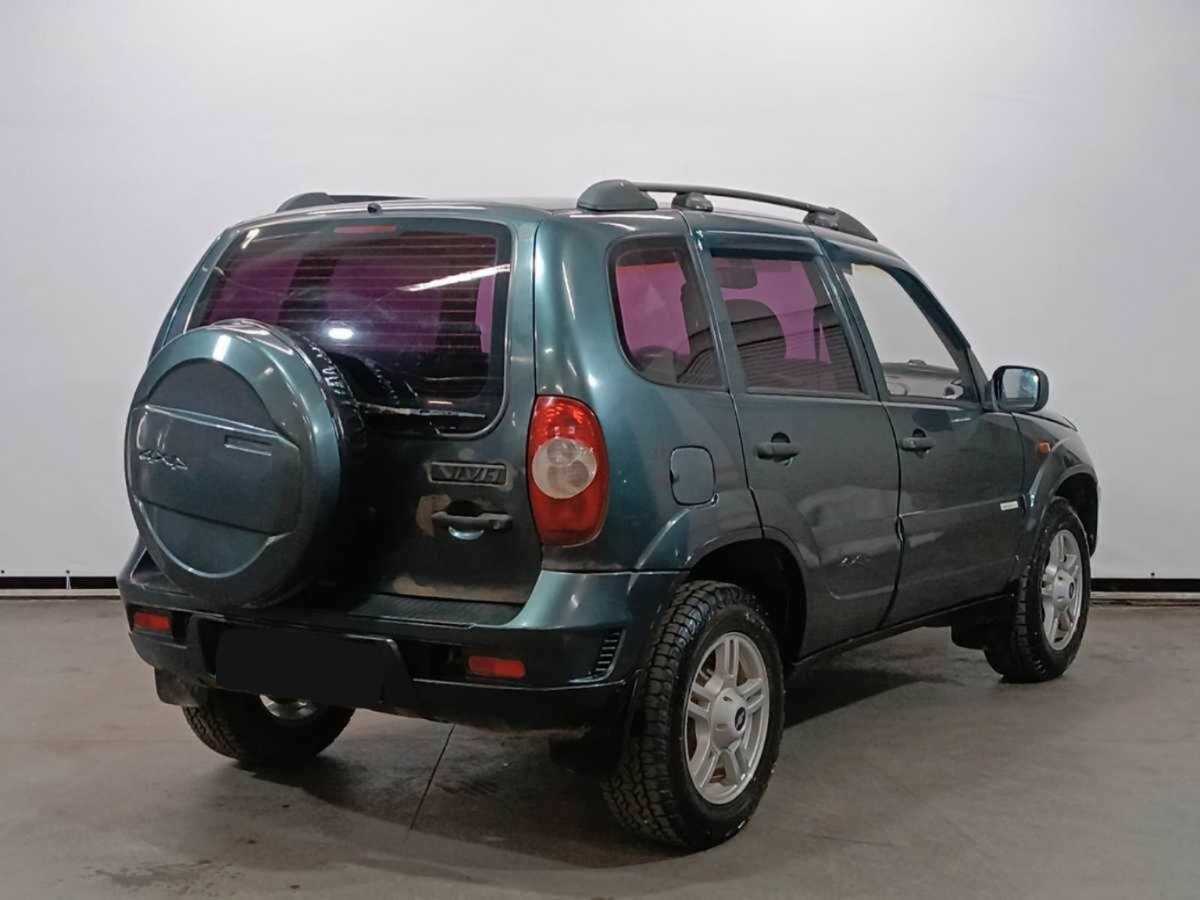 Chevrolet Niva с пробегом — 2007 год. Фото: #4