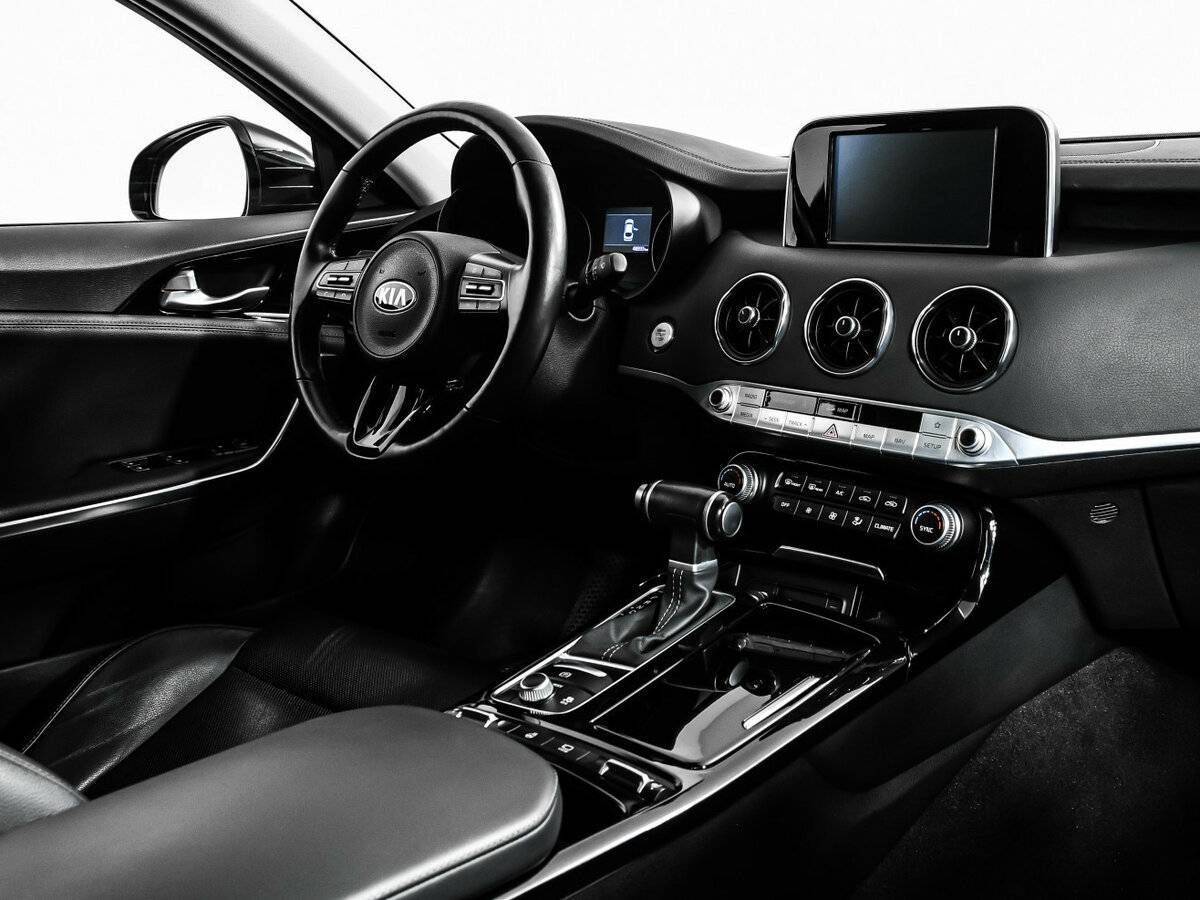 Kia Stinger с пробегом — 2019 год. Фото: #8
