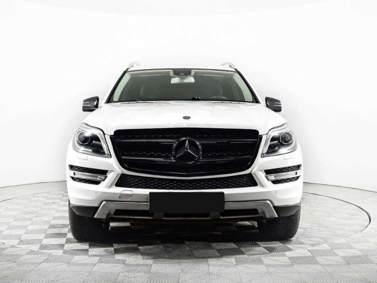 Mercedes-Benz GL-Класс с пробегом — 2013 год. Фото: #1