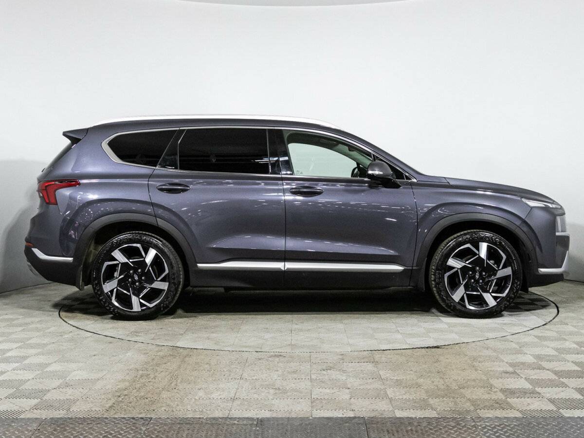 Hyundai Santa Fe с пробегом — 2021 год. Фото: #3