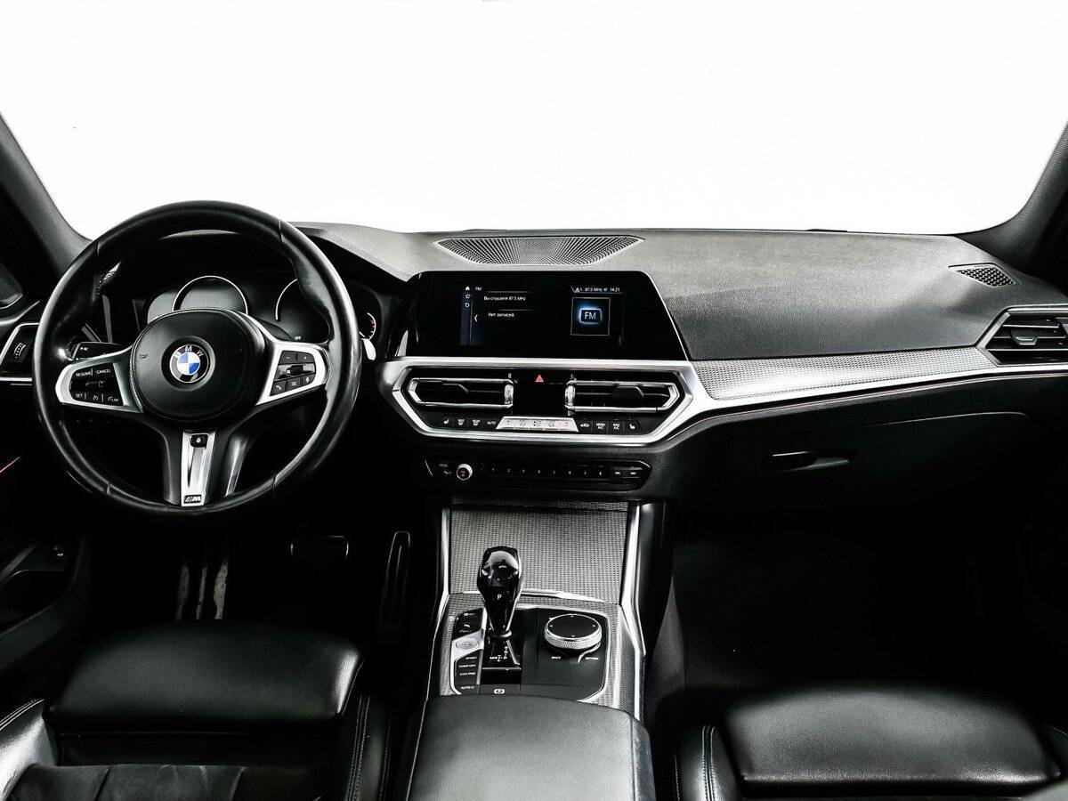 BMW 3 серии с пробегом — 2019 год. Фото: #10