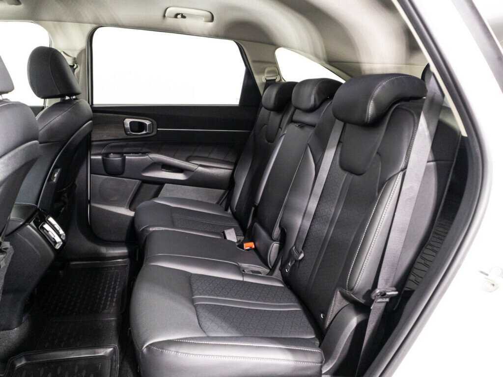 Kia Sorento с пробегом — 2023 год. Фото: #9