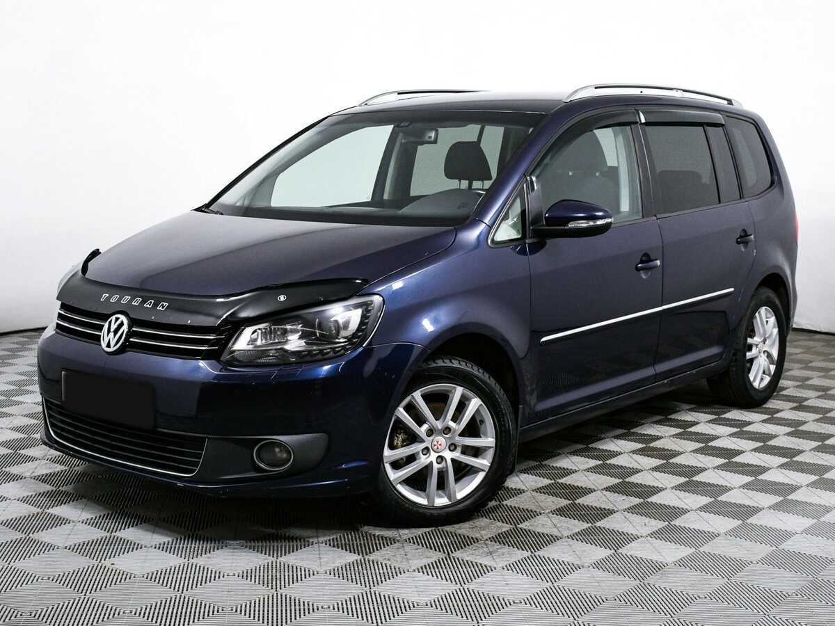 Volkswagen Touran с пробегом — 2012 год. Фото: #0