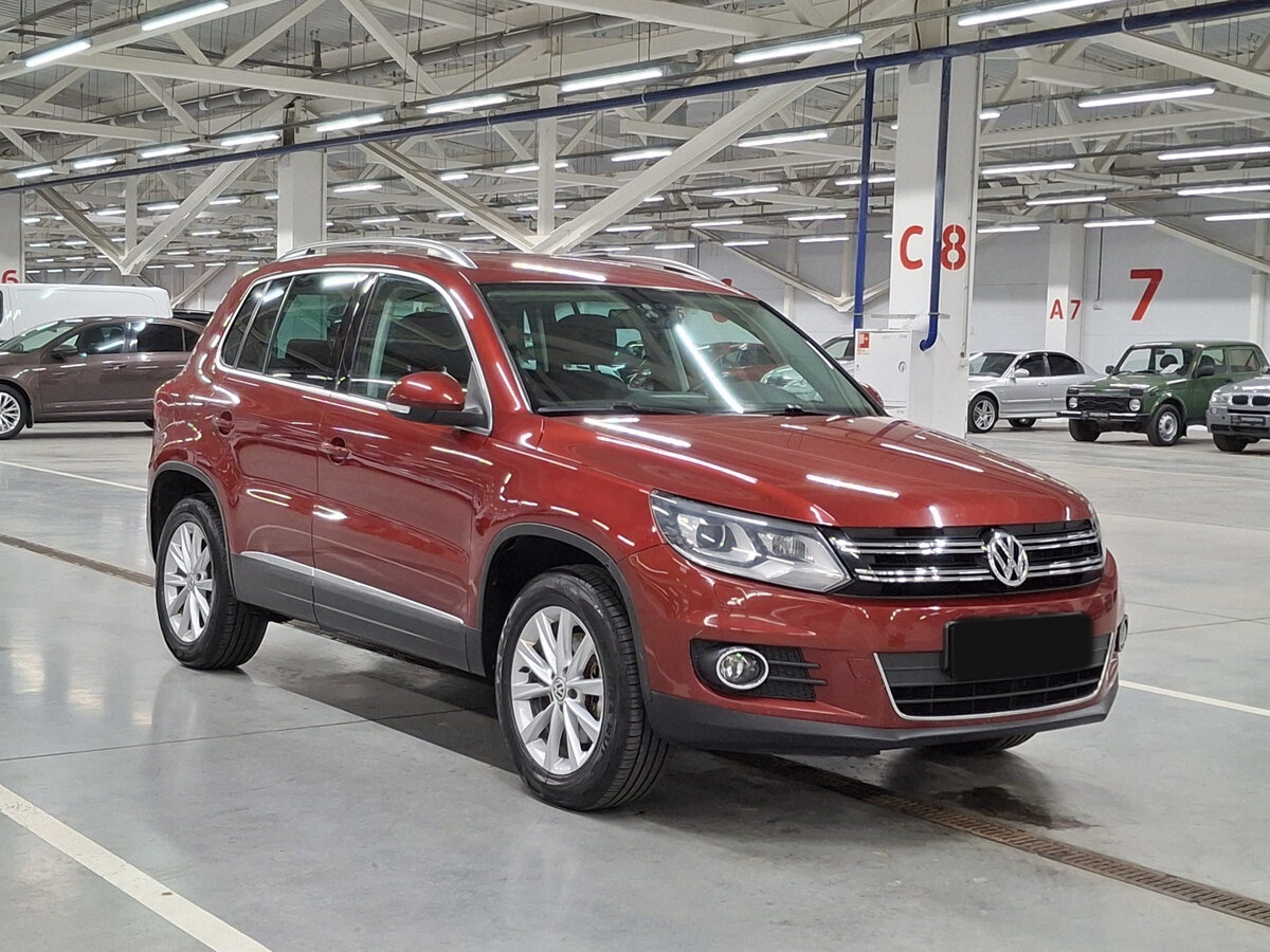 Volkswagen Tiguan с пробегом — 2011 год. Фото: #2