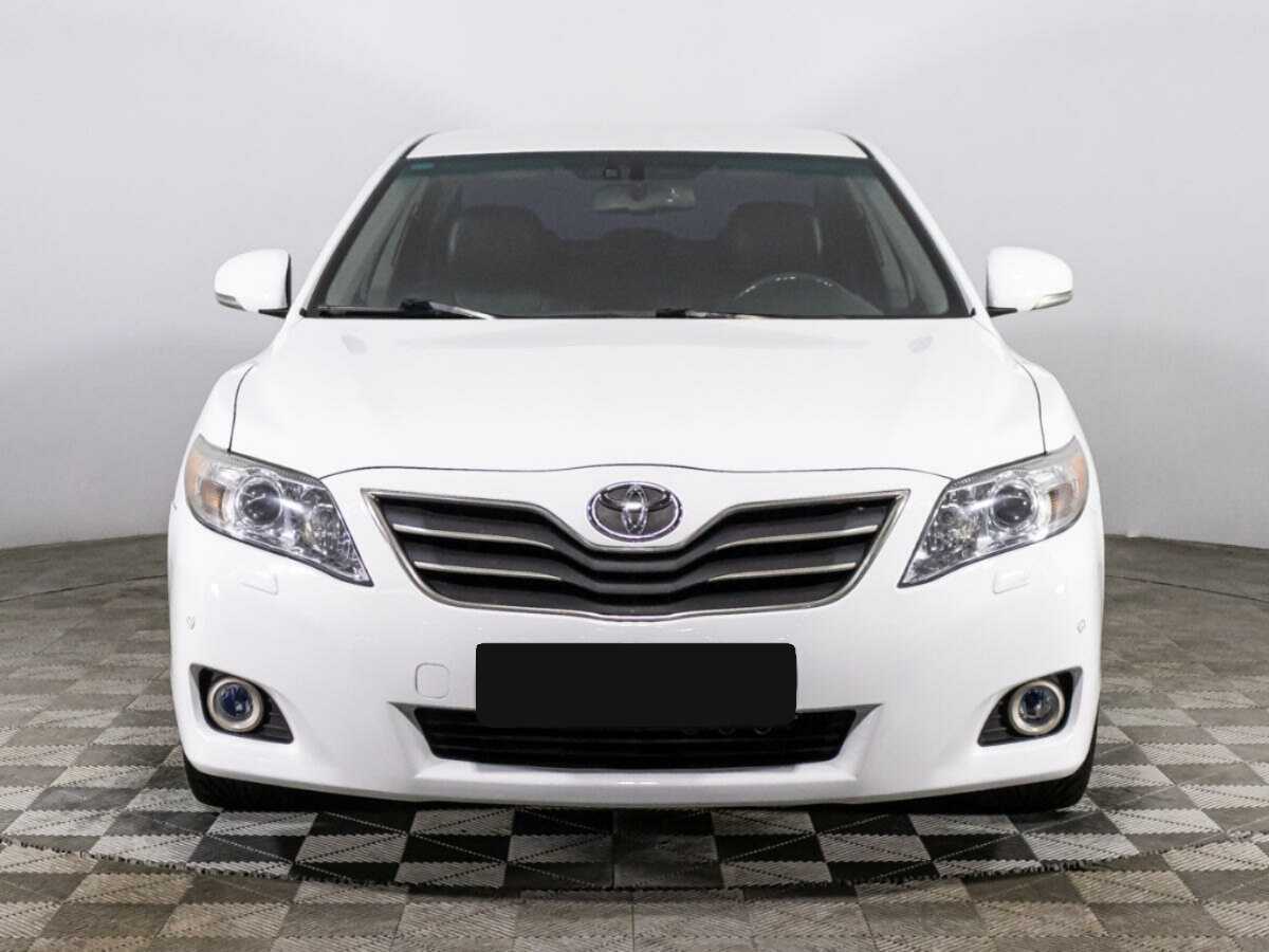 Toyota Camry с пробегом — 2011 год. Фото: #1