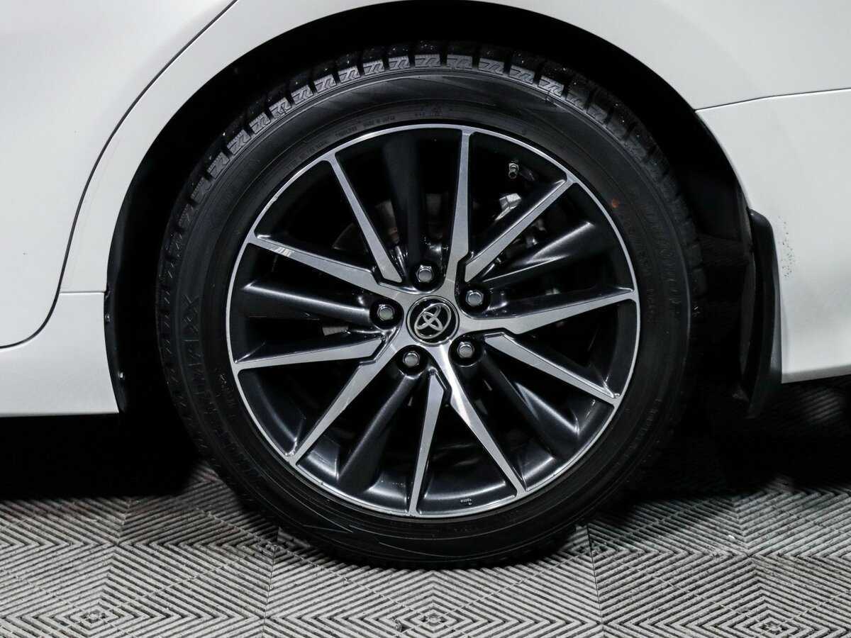 Toyota Camry с пробегом — 2021 год. Фото: #14