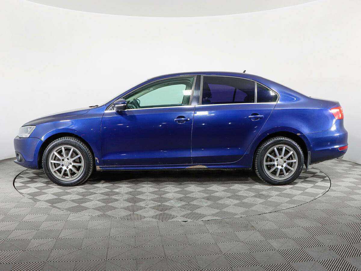 Volkswagen Jetta с пробегом — 2011 год. Фото: #7