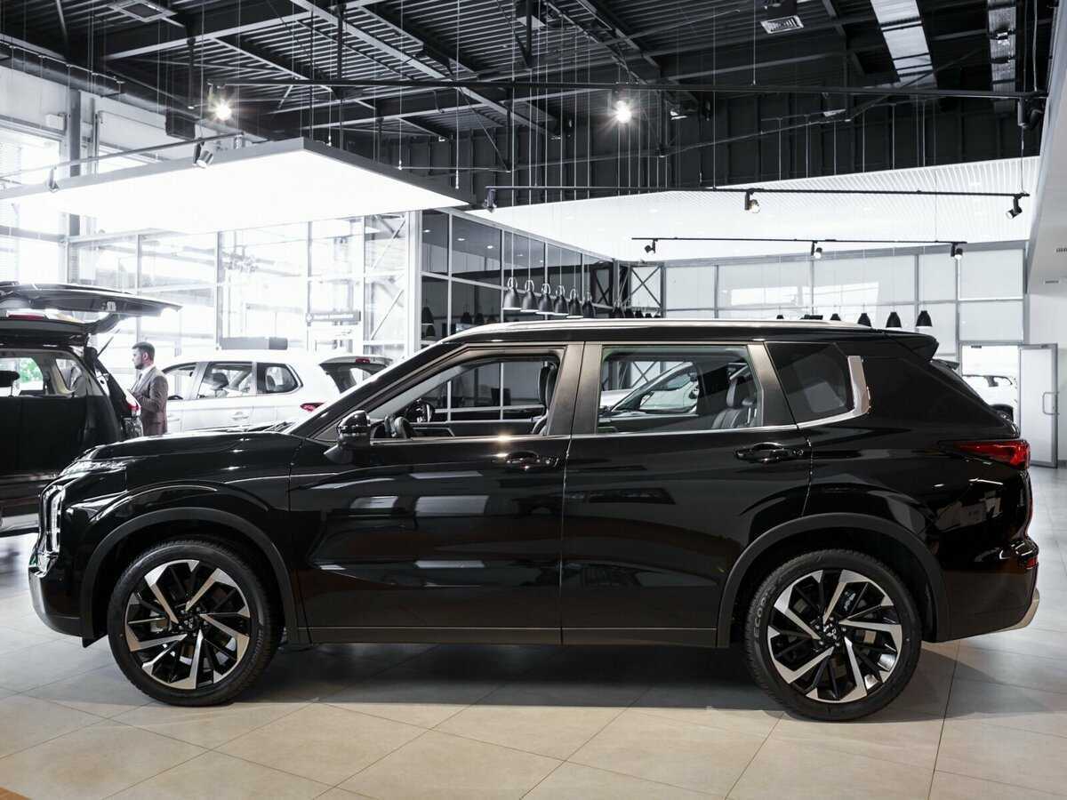 Mitsubishi Outlander с пробегом — 2022 год. Фото: #7
