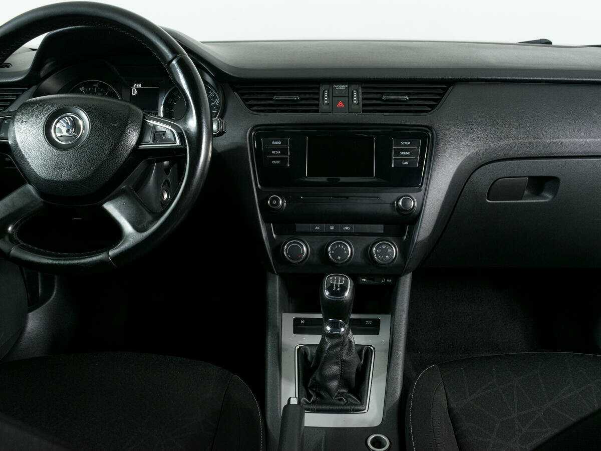 Skoda Octavia с пробегом — 2014 год. Фото: #7